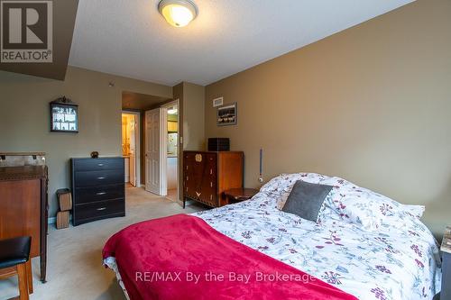 211 - 16 Westbury Road, Wasaga Beach, ON - Indoor Photo Showing Bedroom