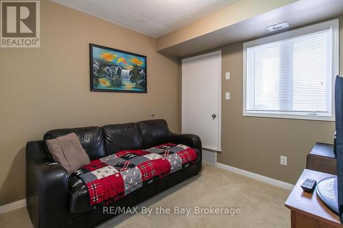 211 - 16 Westbury Road, Wasaga Beach, ON - Indoor