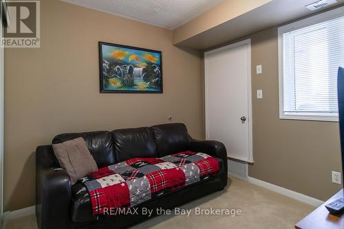 211 - 16 Westbury Road, Wasaga Beach, ON - Indoor