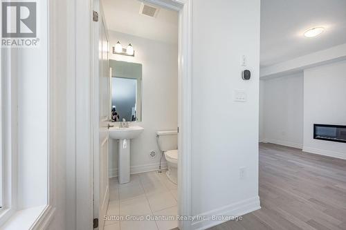 3059 John Mckay Boulevard, Oakville (1010 - Jm Joshua Meadows), ON - Indoor Photo Showing Bathroom