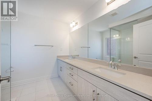 3059 John Mckay Boulevard, Oakville (1010 - Jm Joshua Meadows), ON - Indoor Photo Showing Bathroom