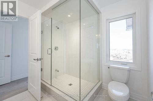 3059 John Mckay Boulevard, Oakville (1010 - Jm Joshua Meadows), ON - Indoor Photo Showing Bathroom