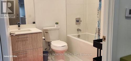 4209 - 395 Bloor Street E, Toronto, ON - Indoor Photo Showing Bathroom