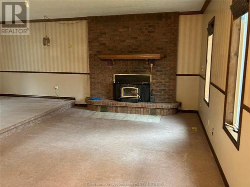 14 Willcox Street, Chatham, ON - Indoor With Fireplace