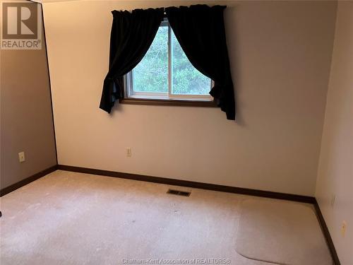 14 Willcox Street, Chatham, ON - Indoor Photo Showing Other Room