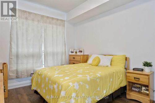 901 - 7890 Bathurst Street, Vaughan, ON - Indoor Photo Showing Bedroom