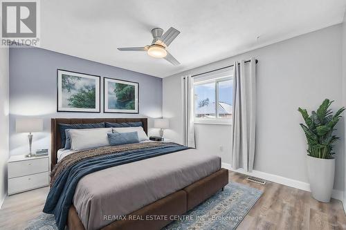 5 Harwood Drive, Barrie, ON - Indoor Photo Showing Bedroom