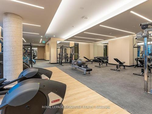 515-2020 Bathurst St, Toronto, ON - Indoor Photo Showing Gym Room