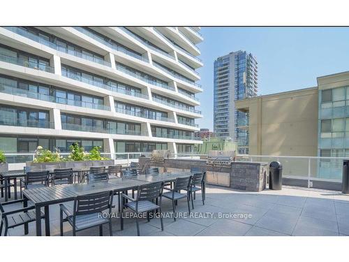 2203-403 Church St, Toronto, ON - Outdoor