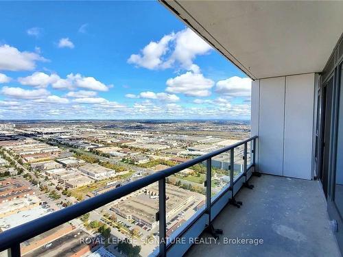 5512-898 Portage Pkwy, Vaughan, ON - Outdoor With View With Exterior