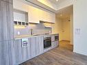 5512-898 Portage Pkwy, Vaughan, ON  - Indoor Photo Showing Kitchen 