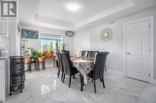 44 Peachtree Lane, Chatham, ON - Indoor Photo Showing Dining Room