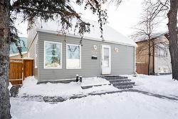 1118 Somerville AVE  Winnipeg, MB R3T 1B7