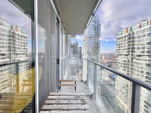 2705-126 Simcoe St, Toronto, ON - Outdoor With Exterior