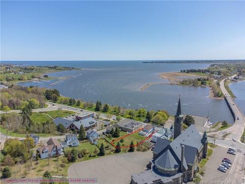 17 Irving Blvd, Bouctouche, NB 