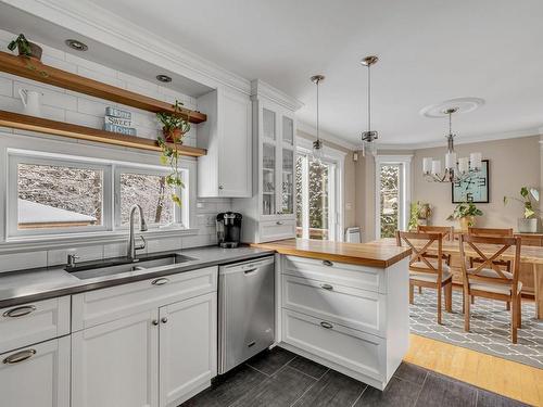 Kitchen - 4 Ch. Du Boisé, Lac-Beauport, QC - Indoor Photo Showing Kitchen With Double Sink