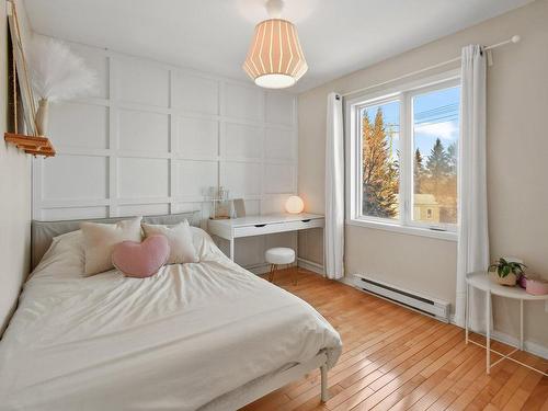 Bedroom - 245 Rue Ludger-Duvernay, Varennes, QC - Indoor Photo Showing Bedroom