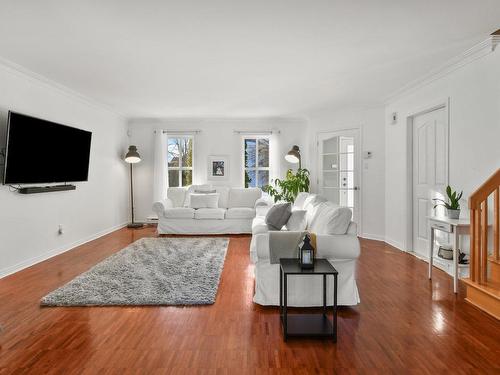 Living room - 245 Rue Ludger-Duvernay, Varennes, QC - Indoor Photo Showing Living Room