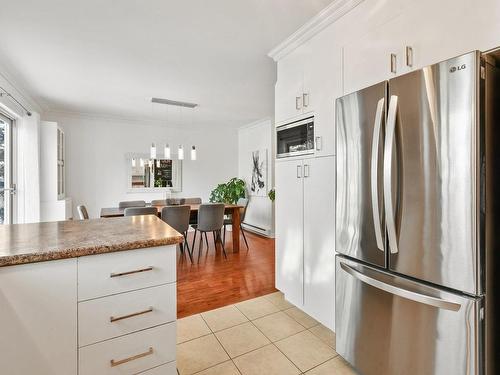 Kitchen - 245 Rue Ludger-Duvernay, Varennes, QC - Indoor Photo Showing Kitchen