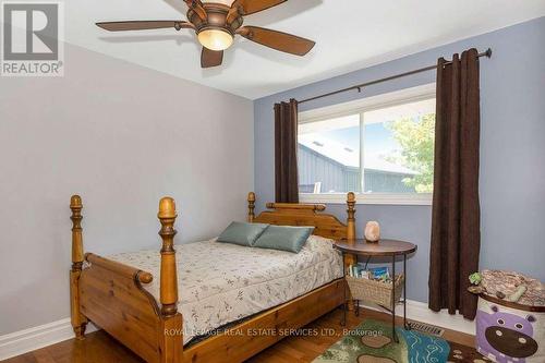 386 Broadway Avenue, Milton, ON - Indoor Photo Showing Bedroom