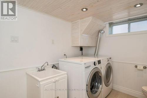 386 Broadway Avenue, Milton, ON - Indoor Photo Showing Laundry Room