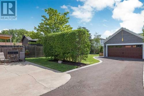 386 Broadway Avenue, Milton, ON - Outdoor