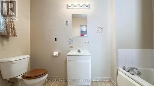 48 Lee Crescent, Goderich (Goderich Town), ON - Indoor Photo Showing Bathroom