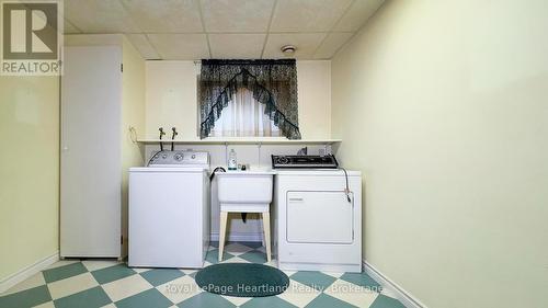 48 Lee Crescent, Goderich (Goderich Town), ON - Indoor Photo Showing Laundry Room