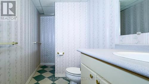 48 Lee Crescent, Goderich (Goderich Town), ON - Indoor Photo Showing Bathroom