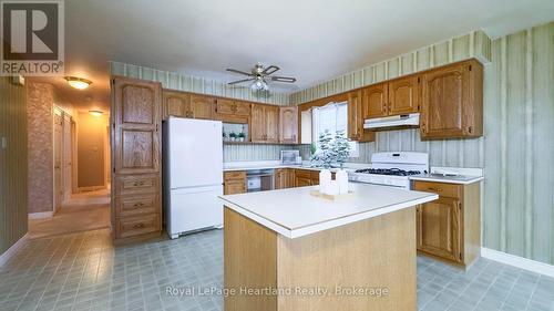 48 Lee Crescent, Goderich (Goderich Town), ON - Indoor Photo Showing Kitchen