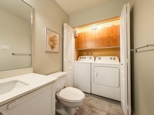 Salle de lavage - 4541Z Av. Félix-Leclerc, Montréal (Saint-Laurent), QC - Indoor Photo Showing Laundry Room