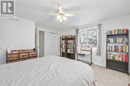 158 Finch Drive, Sarnia, ON - Indoor Photo Showing Bedroom