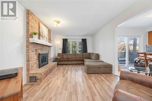 158 Finch Drive, Sarnia, ON - Indoor Photo Showing Living Room With Fireplace