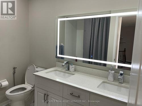 Upper - 3841 Talias Crescent, Mississauga, ON - Indoor Photo Showing Bathroom