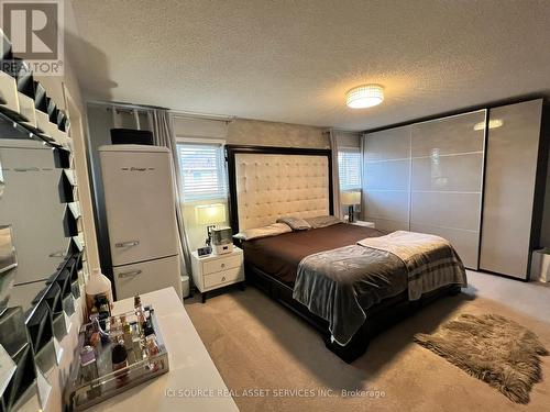 Upper - 3841 Talias Crescent, Mississauga, ON - Indoor Photo Showing Bedroom