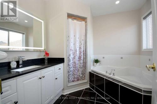 Upper - 3841 Talias Crescent, Mississauga, ON - Indoor Photo Showing Bathroom