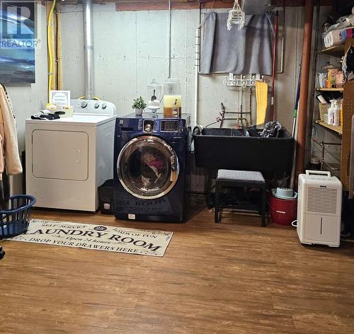 241 Carlbert St, Sault Ste. Marie, ON - Indoor Photo Showing Laundry Room