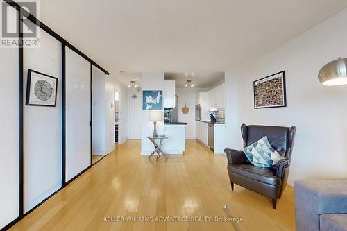 1608 - 40 Homewood Avenue, Toronto, ON - Indoor