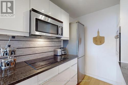 1608 - 40 Homewood Avenue, Toronto, ON - Indoor Photo Showing Kitchen