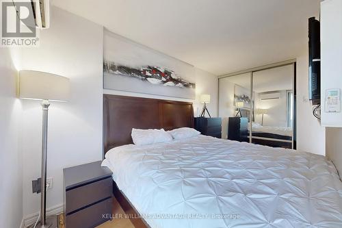 1608 - 40 Homewood Avenue, Toronto, ON - Indoor Photo Showing Bedroom