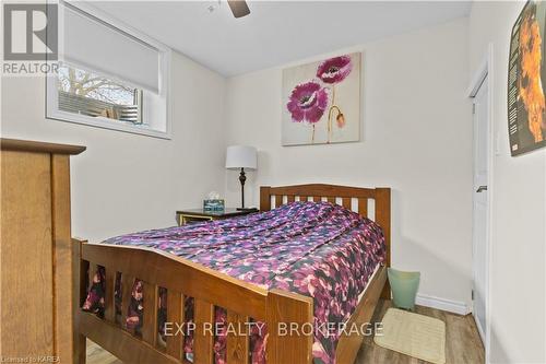 A & B - 185 Elm Street, Gananoque, ON - Indoor Photo Showing Bedroom