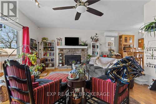 A & B - 185 Elm Street, Gananoque, ON - Indoor Photo Showing Living Room With Fireplace