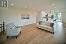 28 Concord Street, Strathroy-Caradoc (Se), ON  - Indoor Photo Showing Living Room 