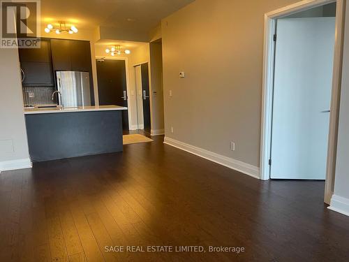 214 - 399 Spring Garden Avenue, Toronto, ON - Indoor Photo Showing Kitchen