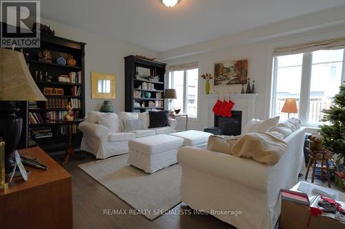 955 Wrenwood Drive, Oshawa, ON - Indoor Photo Showing Living Room With Fireplace