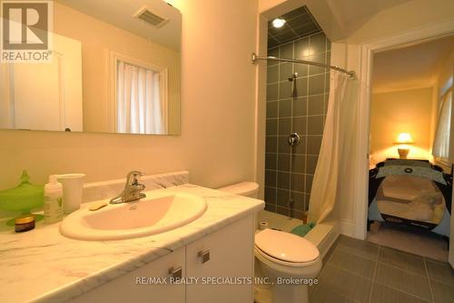 955 Wrenwood Drive, Oshawa, ON - Indoor Photo Showing Bathroom