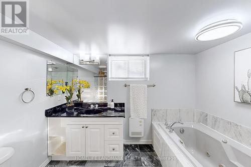 7 Mattice Road, Toronto, ON - Indoor Photo Showing Bathroom