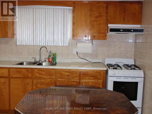 303 Pellatt Avenue, Toronto, ON - Indoor Photo Showing Kitchen With Double Sink