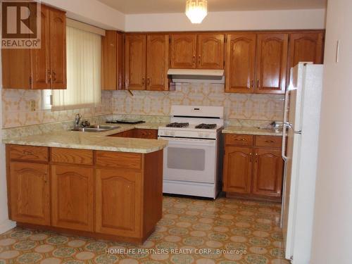 303 Pellatt Avenue, Toronto, ON - Indoor Photo Showing Kitchen With Double Sink