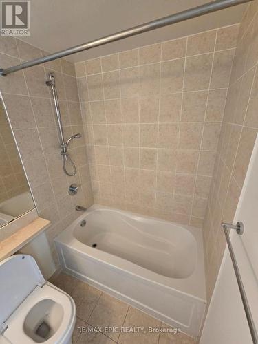 401 - 151 Upper Duke Crescent, Markham, ON - Indoor Photo Showing Bathroom